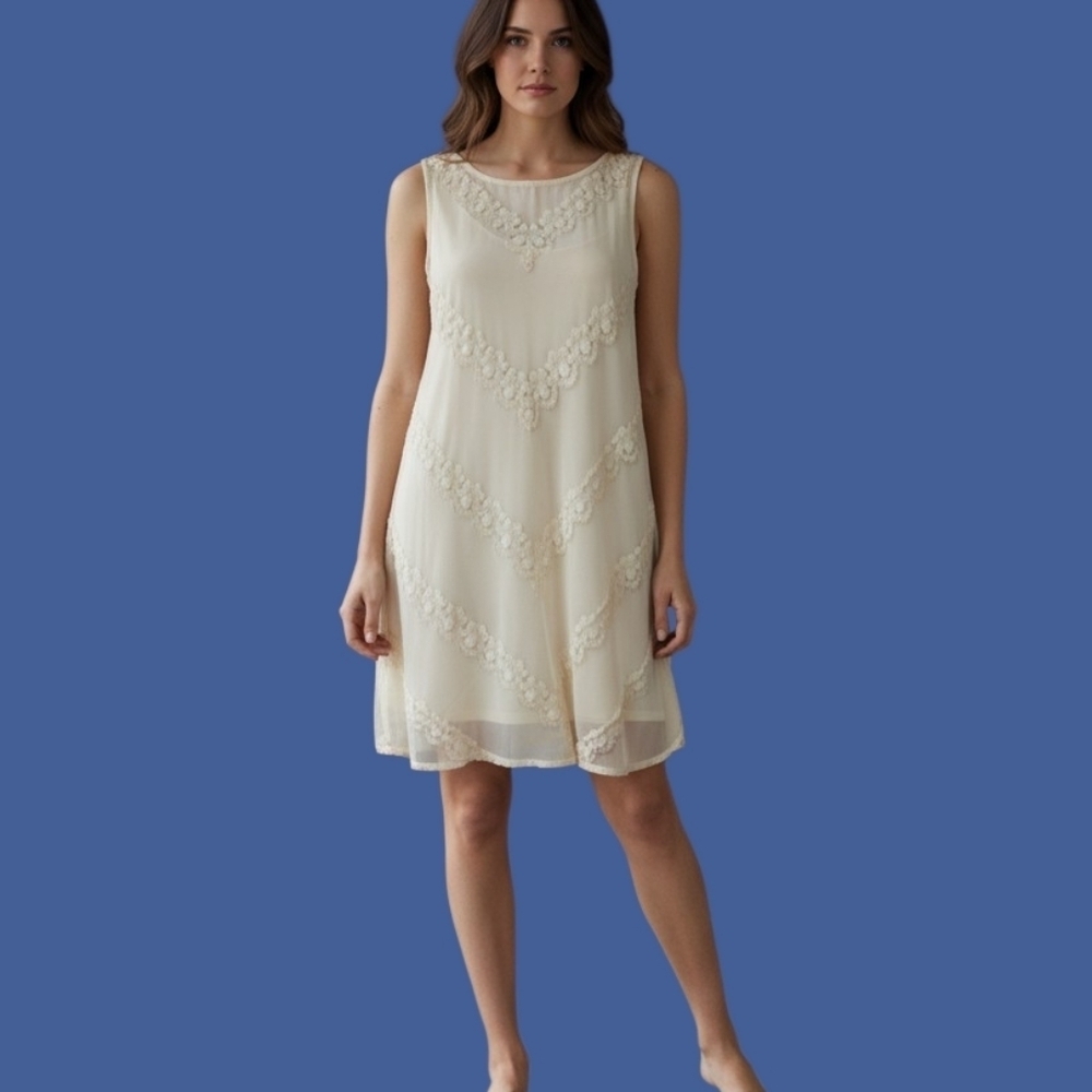 MUSE Cream Ivory Lined Lace Sleeveless Swing Mod Dress